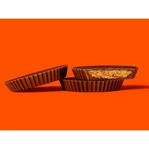Reese's Thins Dark Chocolate Peanut Butter Cups Candy: 7.37-Ounce Bag 5 Reese's Thins Dark Chocolate Peanut Butter Cups Candy: 7.37-Ounce Bag - Image 3